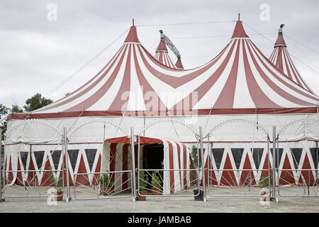 Cirque de la construction lors de festivals en Espagne, avec tente et show Banque D'Images