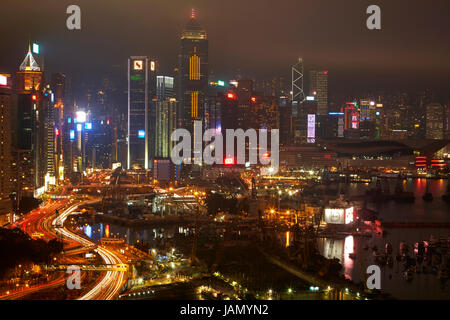 L'Est de l'île du Corridor de l'Autoroute, Causeway Bay, et des tours de Wan Chai et Central, Hong Kong, Chine Banque D'Images