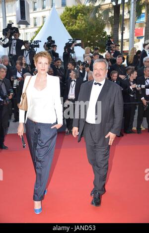 Natacha Périco Légasse janvier2004, arrivant sur le tapis rouge pour le film 'Basé sur une histoire vraie' 70e Festival de Cannes Mai 27, 2017 Photo Jacky Godard Banque D'Images