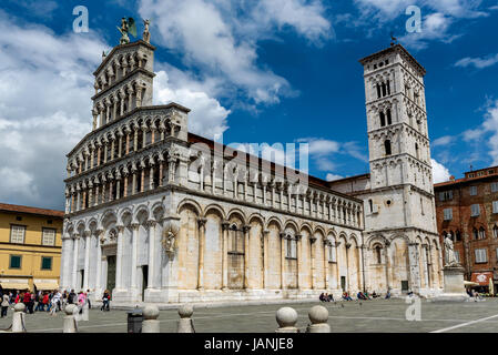 Basilique catholique romaine San Michele in foro, Lucca, Toscane Banque D'Images