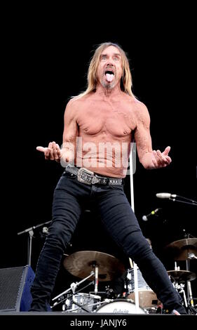 Iggy Pop performing at the Isle of Wight Festival 2016 Banque D'Images