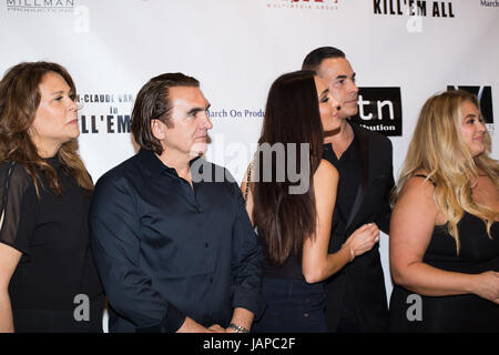 Peter Malota, Krystal Malota, Katrina Malota, Lisa Malota, et Martin Malota assister à l'avant-première de Films de destination' 'Kill 'em all' à Harmony Gold le 6 juin 2017 à Los Angeles, Californie. Banque D'Images