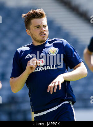 James Forrest en Écosse pendant la séance d'entraînement à Hampden Park, Glasgow.APPUYEZ SUR ASSOCIATION photo.Date de la photo: Mercredi 7 juin 2017.Voir PA Story football Scotland.Le crédit photo devrait se lire comme suit : câble KIRK O'Rourke/PA.RESTRICTIONS : l'utilisation est soumise à des restrictions.Usage éditorial uniquement.Utilisation commerciale uniquement avec l'accord écrit préalable de la Scottish FA. Banque D'Images