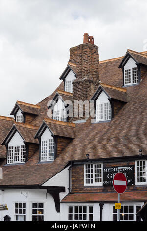 Les sept yeux de Ruthin sur l'Myddleton Arms sur Saint Peters Square un rare et inhabituel dormer ensemble de fenêtres multiples construit vers 16e siècle Banque D'Images