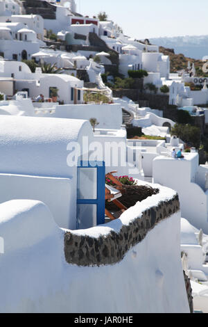 Fenêtre dans Oia sur l'île de Santorin dans les Cyclades (Grèce) Banque D'Images