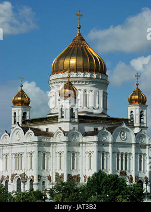 Cathédrale du Christ Sauveur sur la rive de la rivière Moskva, à quelques rues du Kremlin, Moscou, Russie, Europe Banque D'Images