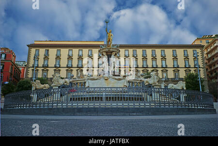 Fontaine de Neptune, Piazza Municipio, Naples Banque D'Images