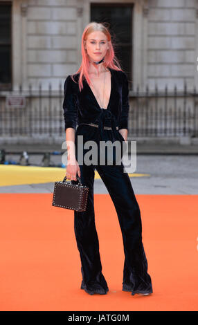 Mary Charteris arrivant pour l'Académie royale des arts Exposition d'été 2017 Aperçu Partie tenue à Burlington House, Londres. Banque D'Images