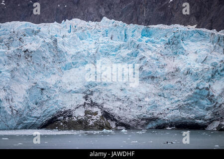 Un gros plan du pied du glacier Margerie à Glacier Bay, Alaska, USA. Banque D'Images