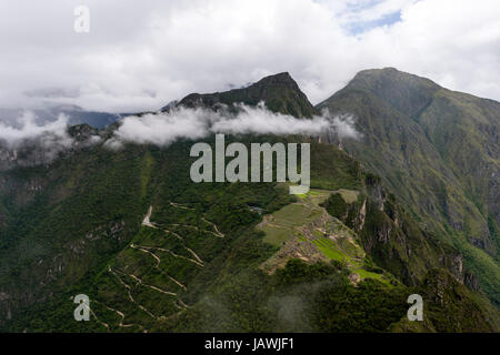 Une vue aérienne de la ruines de Machu Picchu. Banque D'Images