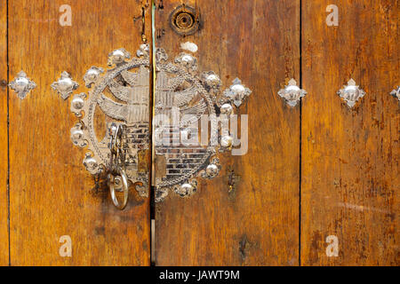 Vieille porte traditionnel coréen Banque D'Images