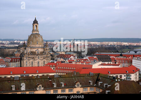 Blick vom Turm der Kreuzkirche de Dresde, Saxe, Allemagne Banque D'Images