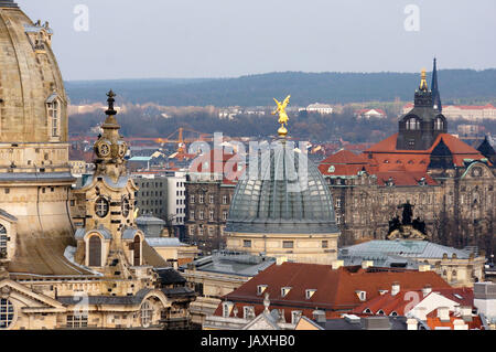 Blick vom Turm der Kreuzkirche de Dresde, Saxe, Allemagne Banque D'Images