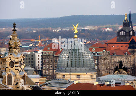 Blick vom Turm der Kreuzkirche de Dresde, Saxe, Allemagne Banque D'Images