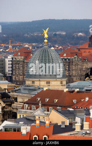 Blick vom Turm der Kreuzkirche de Dresde, Saxe, Allemagne Banque D'Images