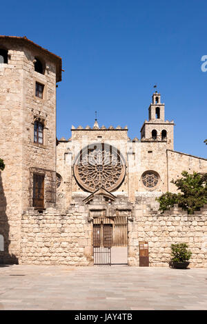 Le monastère de Sant Cugat ou Cucupha, est une abbaye bénédictine de Sant Cugat del Vallès, Catalogne, Espagne. Banque D'Images