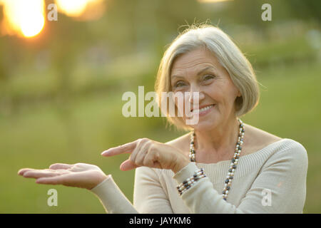 Portrait of senior woman Banque D'Images