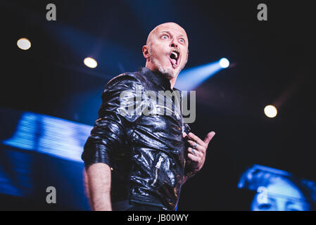 17 avril 2015 : le groupe de rock italien negrita en live sur scène à la pala millares pour leur '9' tour 2015 photo : Cronos/alessandro bosio Banque D'Images