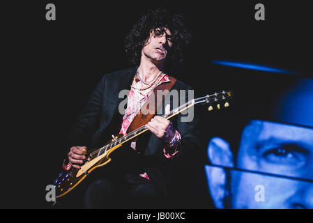 17 avril 2015 : le groupe de rock italien negrita en live sur scène à la pala millares pour leur '9' tour 2015 photo : Cronos/alessandro bosio Banque D'Images