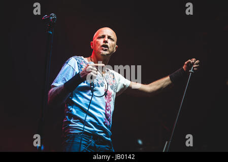 9 septembre 2015 : le groupe de rock italien negrita en live sur la scène du festival 2015 à Moncalieri ritmika photo : Cronos/alessandro bosio Banque D'Images