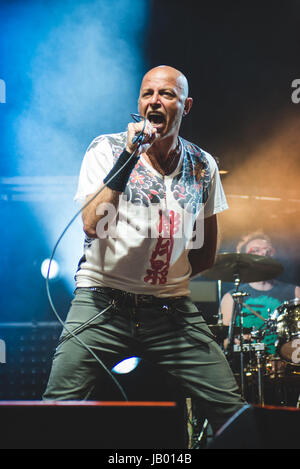 9 septembre 2015 : le groupe de rock italien negrita en live sur la scène du festival 2015 à Moncalieri ritmika photo : Cronos/alessandro bosio Banque D'Images