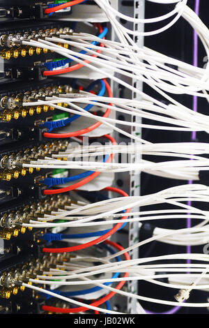 Beaucoup de câbles ordinateur . Banque D'Images