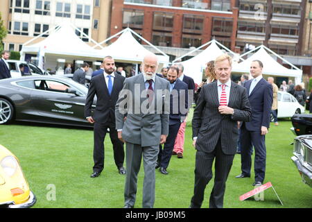 Londres, Royaume-Uni. 8 juin, 2017. Le Prince Michael de Kent s'est rendu au concours de la ville de jardins d'artillerie au HAC pour inspecter les supercars sur les huit mois de juin deux mille dix-sept aussi les voitures anciennes et les motos c'est une collection des meilleurs supercars dont Rolls Royce Silver Ghost Lancia Stratos et le design de pointe de flexion de la photographie LaFerrari par Charlie Ercilla/AlamyLive News Banque D'Images