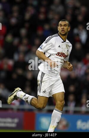 STEVEN CAULKER SWANSEA SWANSEA FC Sunderland FC STADE DE LA LUMIÈRE DE L'ANGLETERRE Le 21 janvier 2012 Banque D'Images