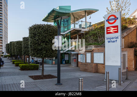 La gare d'Imperial Wharf, Fulham, London Banque D'Images