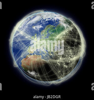 Réseau de routes aériennes au-dessus de l'Europe sur la planète Terre bleu isolé sur fond noir. Surface de la planète très détaillées. Éléments de cette image fournie par la NASA. Banque D'Images