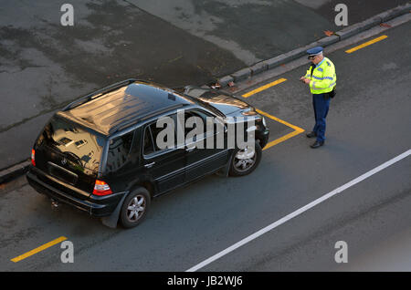 Ticket De Police Droit De Citation De La Limite De Vitesse Legale Le Gouvernement Infraction Pause Dur Auto Voiture Autoroute Route Street Photo Stock Alamy