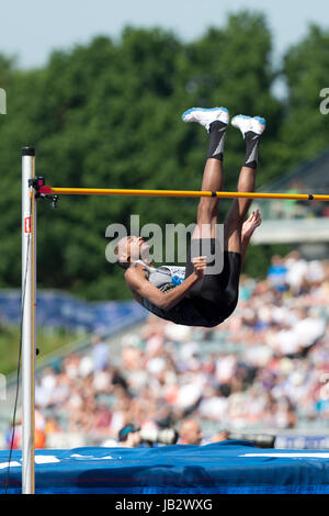 Mutaz Essa BARSHIM concurrentes dans le saut en hauteur hommes lors de la Diamond League 2016, Alexander Stadium, Birmingham, Royaume-Uni, le 6 juin 2016. Banque D'Images