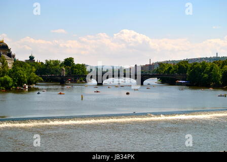 Vue sur le Pont Charles, Prague, Tchéquie (République Tchèque) Banque D'Images