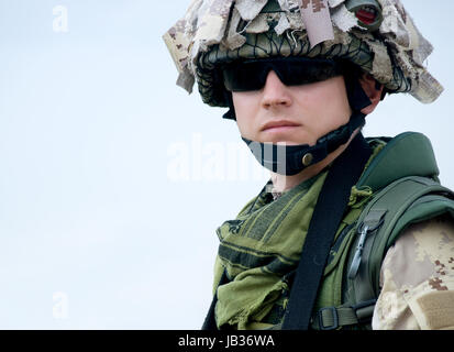 Soldat américain en uniforme du désert Banque D'Images