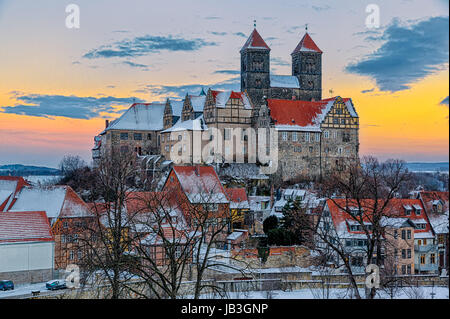Quedlinburger Das Schloss und im Sonnenuntergang beim Hiver Marstall Banque D'Images