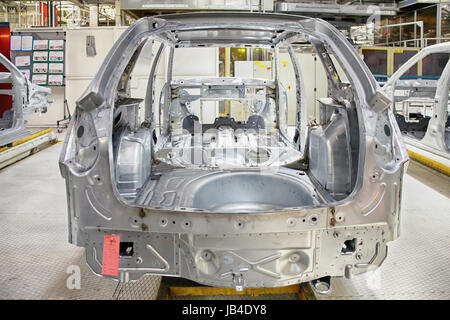 L'usine de montage de voitures à la carrosserie d'automobile Banque D'Images