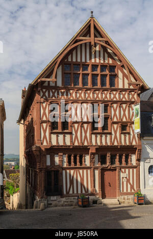 La France, l'Yonne (89), Joigny, maison dite du Bailli sur la place Saint-Jean // France, Yonne, Joigny, Bailli house Banque D'Images