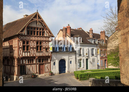 La France, l'Yonne (89), Joigny, maison dite du Bailli ou du Baillage sur la place Saint-Jean // France, Yonne, Joigny, Bailli house à Saint Jean square Banque D'Images