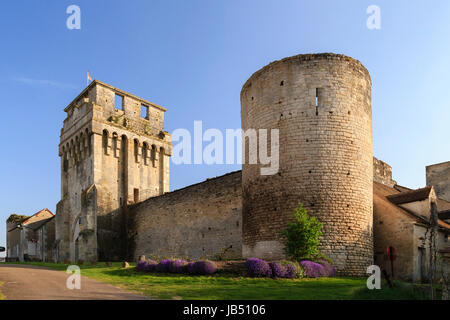 La France, la Puisaye, Yonne (89), Pernes-les-Fontaines, le château // France, la Puisaye, Yonne, Pernes-les-Fontaines, le château Banque D'Images