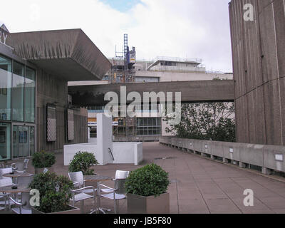 Londres, Angleterre, Royaume-Uni - Octobre 02, 2006 : la Hayward Gallery nouveau emblématique de l'architecture brutaliste dans South Bank London England UK Banque D'Images
