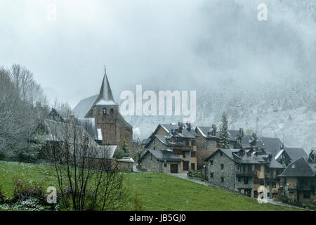 Église de Tredos, d'Aran, Pyrénées Catalanes, Espagne Banque D'Images