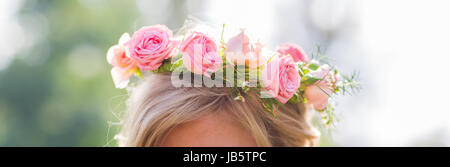 Close-up de couronne sur la tête d'une femme Banque D'Images