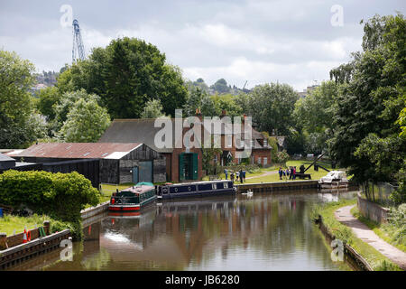 Dapdune Wharf sur la rivière Wey à Guildford, Surrey, UK. Photo par James Boardman Banque D'Images