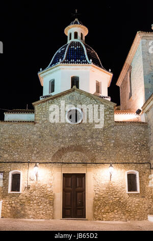 Cathédrale de Altea illuminé la nuit, Alicante, Benidorm, Altea, Costa Blanca, Espagne Banque D'Images