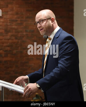 Leader de l'UKIP Paul Nuttall parle au cours d'une conférence de presse à Boston West Golf Club où il a annoncé qu'il est debout vers le bas en tant que chef de parti. Banque D'Images