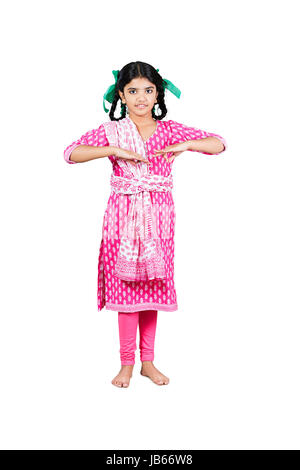 1 Rural Indien Kid Girl Dreaming la danse kathak danseuse classique Concept Banque D'Images