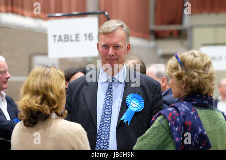 Hereford, Herefordshire, UK - Jeudi 8 Juin 2017 - Le projet de loi Wiggin a été réélu comme député conservateur de l'Herefordshire illustré ici en attendant le résultat officiel pour être déclaré - Wiggin a été réélu avec une majorité de 21 602 voix - Photo Steven Mai / Alamy Live News Banque D'Images