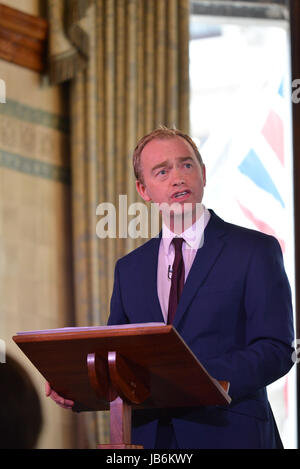 Westminster, London, UK. 9 juin, 2017. Le leader libéral-démocrate Tim Farron réagit le résultat des élections. Crédit : Matthieu Chattle/Alamy Live News Banque D'Images