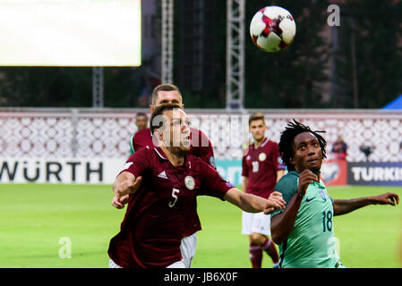 Riga, Lettonie. 9 juin, 2017. 09.06.2017. Olegs Laizans (L) et Gelson Martins (R) Qualification de la FIFA 2018. Latvia-Portugal. Riga, Lettonie. Credit : Gints Ivuskans/Alamy Live News Banque D'Images