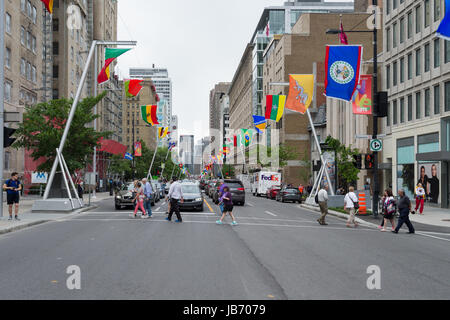 Montréal, Canada - 9 juin 2017 : la rue Sherbrooke sur week-end du Grand Prix de F1 : Crédit Marc Bruxelles/Alamy Live News Banque D'Images